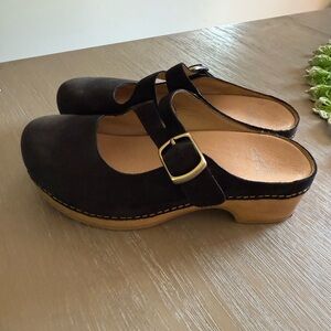 Dansko Women's Black Suede Clogs